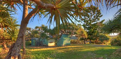 Pages Hut - Double Island Point - QLD T (PB5Ds  00 051A7911)